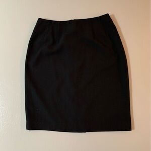 Black nygard business skirt
